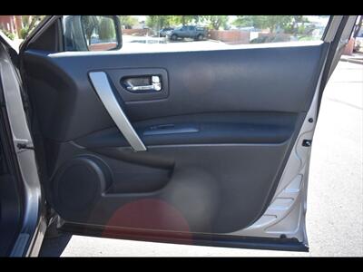 2012 Nissan Rogue SV w/SL Package - Photo 32 - Mesa, AZ 85201