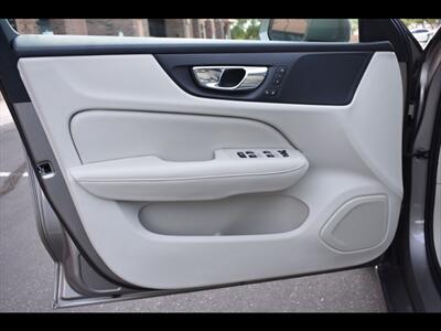 2019 Volvo S60 T5 Momentum   - Photo 14 - Mesa, AZ 85201