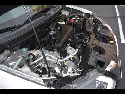 2017 Nissan Rogue SV   - Photo 40 - Mesa, AZ 85201