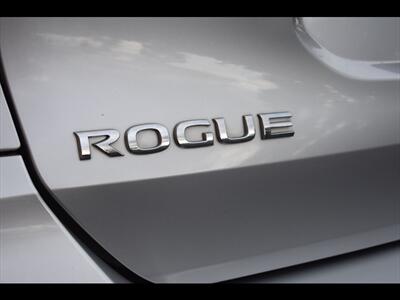 2017 Nissan Rogue SV   - Photo 48 - Mesa, AZ 85201