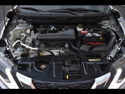 2017 Nissan Rogue SV   - Photo 39 - Mesa, AZ 85201