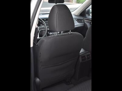 2017 Nissan Rogue SV   - Photo 21 - Mesa, AZ 85201