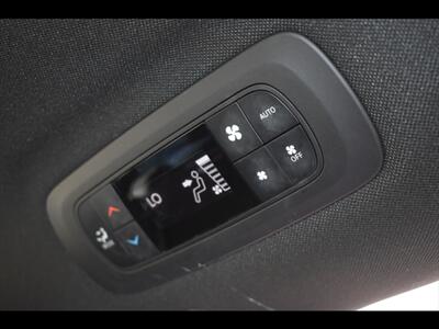 2020 Chrysler Pacifica Hybrid Limited   - Photo 29 - Mesa, AZ 85201