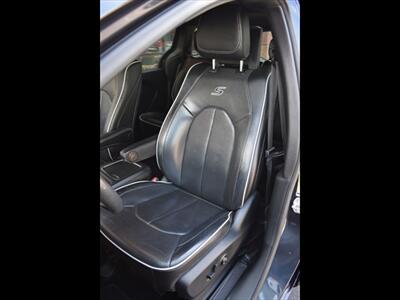 2020 Chrysler Pacifica Hybrid Limited   - Photo 17 - Mesa, AZ 85201