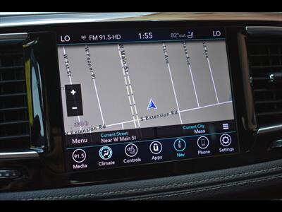 2020 Chrysler Pacifica Hybrid Limited   - Photo 10 - Mesa, AZ 85201