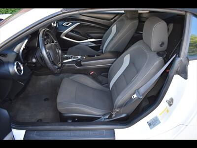 2020 Chevrolet Camaro LT   - Photo 24 - Mesa, AZ 85201