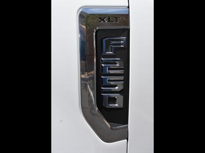2017 Ford F-250 Super Duty XLT   - Photo 44 - Mesa, AZ 85201