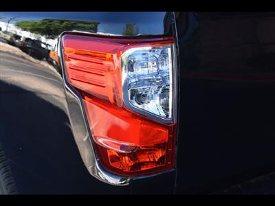 2018 Nissan Titan SV   - Photo 48 - Mesa, AZ 85201