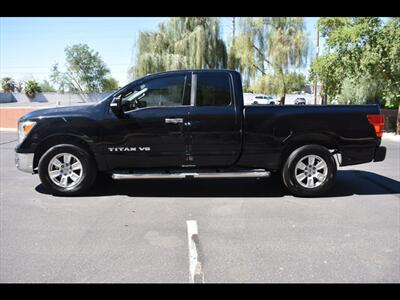 2018 Nissan Titan SV   - Photo 4 - Mesa, AZ 85201