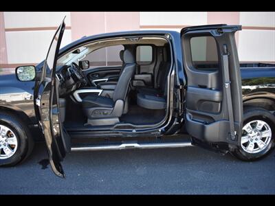 2018 Nissan Titan SV   - Photo 22 - Mesa, AZ 85201