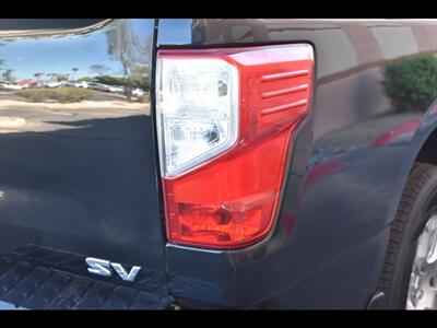2018 Nissan Titan SV   - Photo 50 - Mesa, AZ 85201
