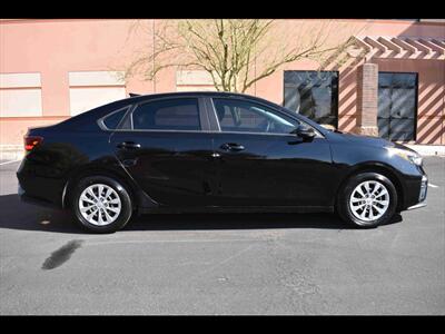 2021 Kia Forte FE   - Photo 1 - Mesa, AZ 85201