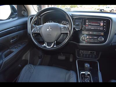 2017 Mitsubishi Outlander SEL   - Photo 31 - Mesa, AZ 85201