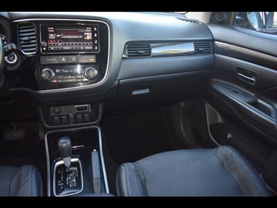2017 Mitsubishi Outlander SEL   - Photo 32 - Mesa, AZ 85201