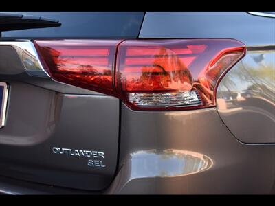 2017 Mitsubishi Outlander SEL   - Photo 52 - Mesa, AZ 85201