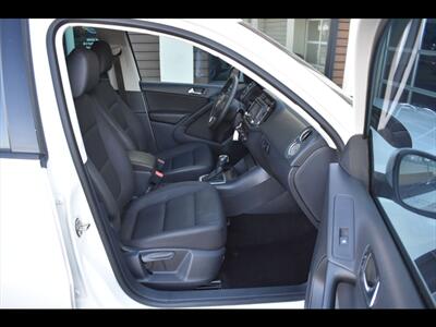 2015 Volkswagen Tiguan SE   - Photo 32 - Mesa, AZ 85201