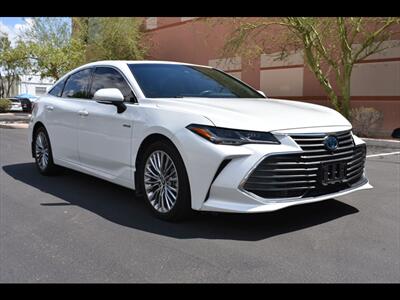 2019 Toyota Avalon Hybrid Limited   - Photo 2 - Mesa, AZ 85201