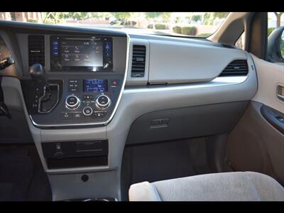 2017 Toyota Sienna LE 8-Passenger - Photo 30 - Mesa, AZ 85201