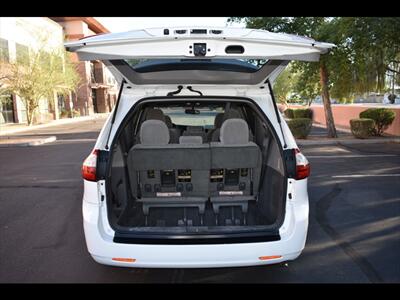 2017 Toyota Sienna LE 8-Passenger - Photo 22 - Mesa, AZ 85201