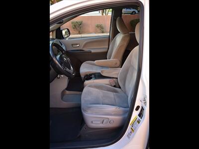 2017 Toyota Sienna LE 8-Passenger - Photo 15 - Mesa, AZ 85201