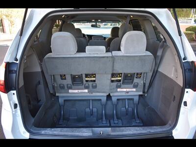 2017 Toyota Sienna LE 8-Passenger - Photo 24 - Mesa, AZ 85201