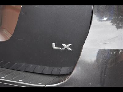 2020 Kia Sedona LX - Photo 51 - Mesa, AZ 85201