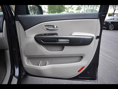 2020 Kia Sedona LX - Photo 34 - Mesa, AZ 85201