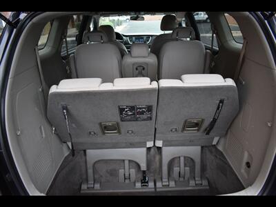2020 Kia Sedona LX - Photo 25 - Mesa, AZ 85201