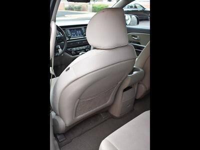 2020 Kia Sedona LX - Photo 22 - Mesa, AZ 85201