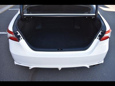 2020 Toyota Camry SE   - Photo 22 - Mesa, AZ 85201