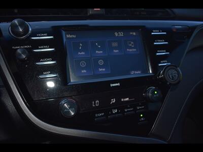 2020 Toyota Camry SE   - Photo 10 - Mesa, AZ 85201