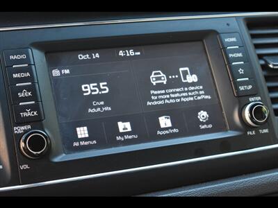 2020 Kia Sedona LX   - Photo 11 - Mesa, AZ 85201