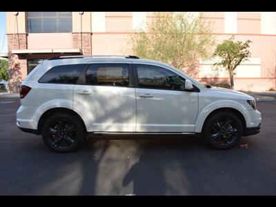 2020 Dodge Journey Crossroad   - Photo 1 - Mesa, AZ 85201