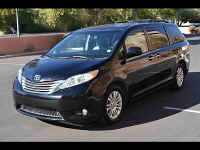 2015 Toyota Sienna XLE 7-Passenger Auto Acce   - Photo 3 - Mesa, AZ 85201