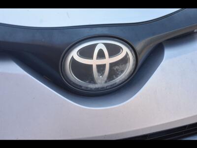 2019 Toyota C-HR LE - Photo 44 - Mesa, AZ 85201