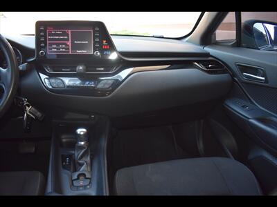2019 Toyota C-HR LE - Photo 30 - Mesa, AZ 85201