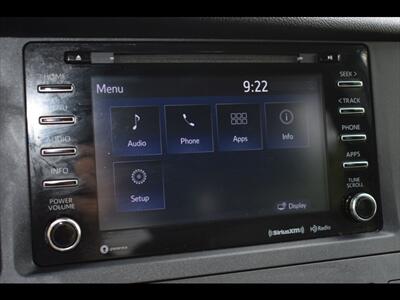 2018 Toyota Sienna SE 8-Passenger   - Photo 10 - Mesa, AZ 85201