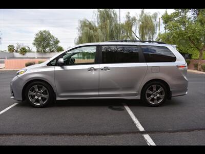 2018 Toyota Sienna SE 8-Passenger   - Photo 4 - Mesa, AZ 85201