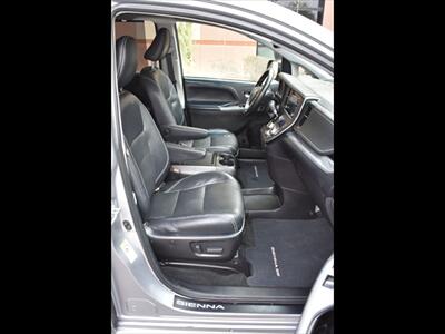 2018 Toyota Sienna SE 8-Passenger   - Photo 34 - Mesa, AZ 85201