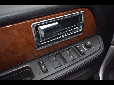 2017 Lincoln Navigator Select   - Photo 18 - Mesa, AZ 85201