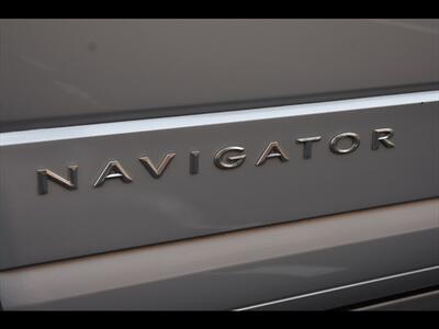 2017 Lincoln Navigator Select   - Photo 49 - Mesa, AZ 85201