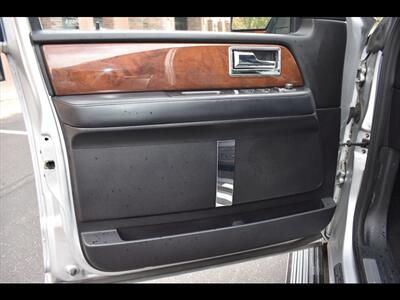 2017 Lincoln Navigator Select   - Photo 17 - Mesa, AZ 85201