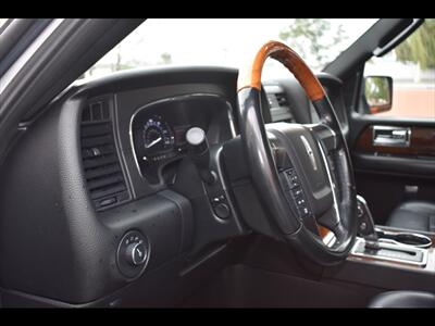 2017 Lincoln Navigator Select   - Photo 14 - Mesa, AZ 85201