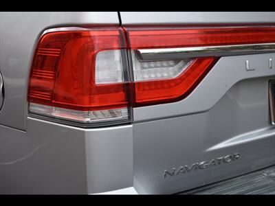 2017 Lincoln Navigator Select   - Photo 50 - Mesa, AZ 85201