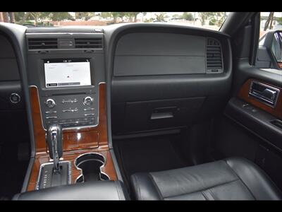 2017 Lincoln Navigator Select   - Photo 31 - Mesa, AZ 85201