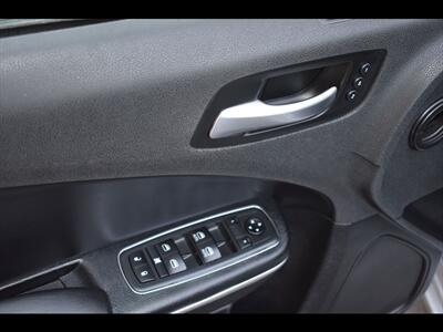 2020 Dodge Charger SXT   - Photo 18 - Mesa, AZ 85201