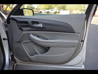 2015 Chevrolet Malibu LS   - Photo 32 - Mesa, AZ 85201