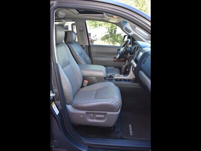 2017 Toyota Sequoia Platinum   - Photo 42 - Mesa, AZ 85201