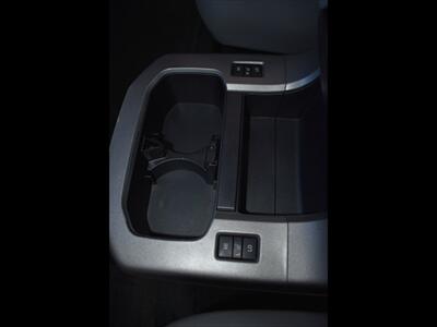 2017 Toyota Sequoia Platinum   - Photo 25 - Mesa, AZ 85201