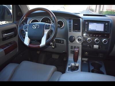 2017 Toyota Sequoia Platinum   - Photo 38 - Mesa, AZ 85201